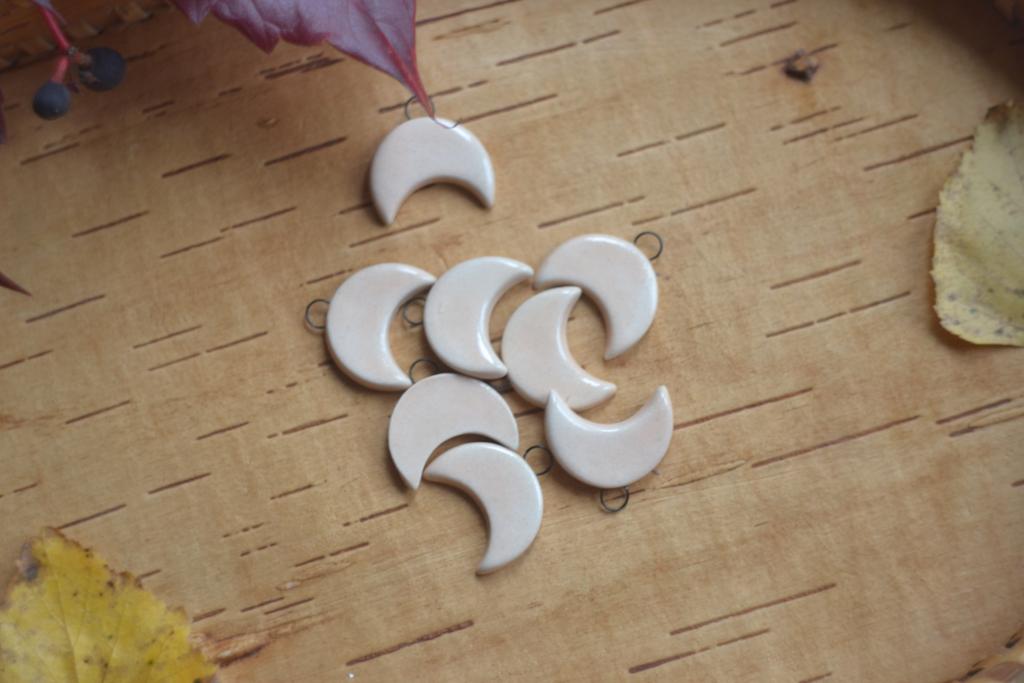 Керамический подвес "дынная луна "