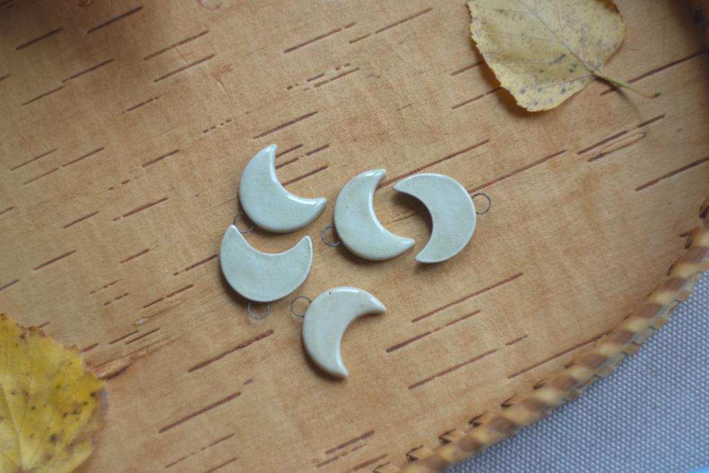 Керамический подвес "чайная луна "