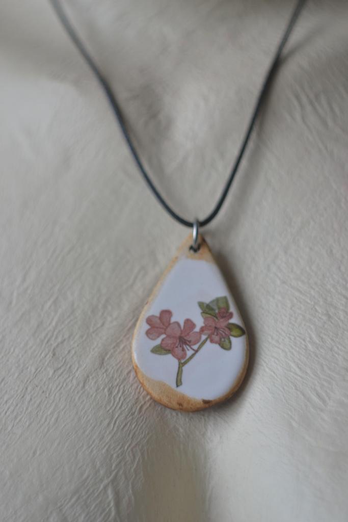 Подвеска с деколью "Маральник"