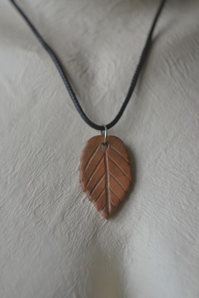 Подвеска "лист"