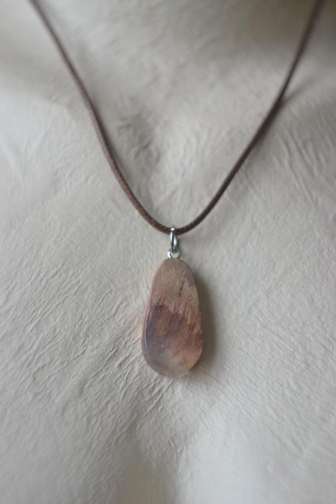 Подвеска "Камешек "