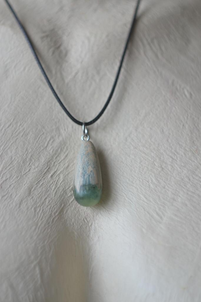 Подвеска "Камешек "