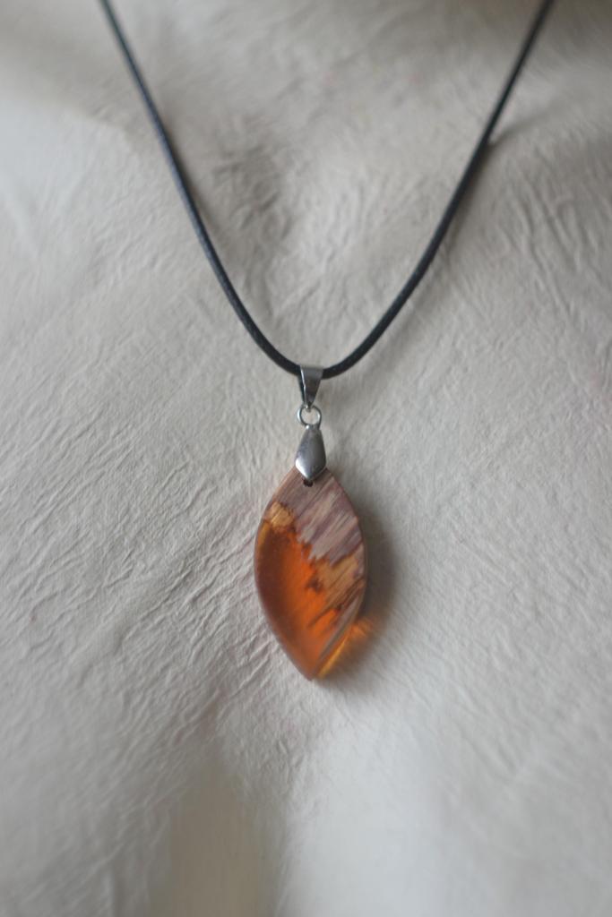 Подвеска "Камешек "