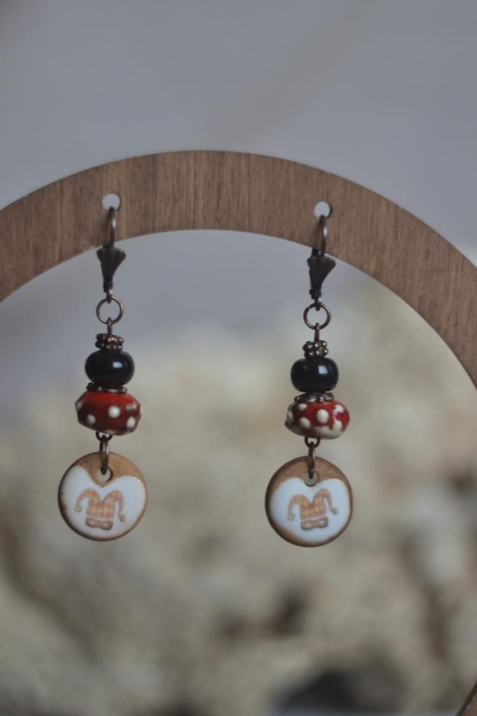 Серьги "маскарад"