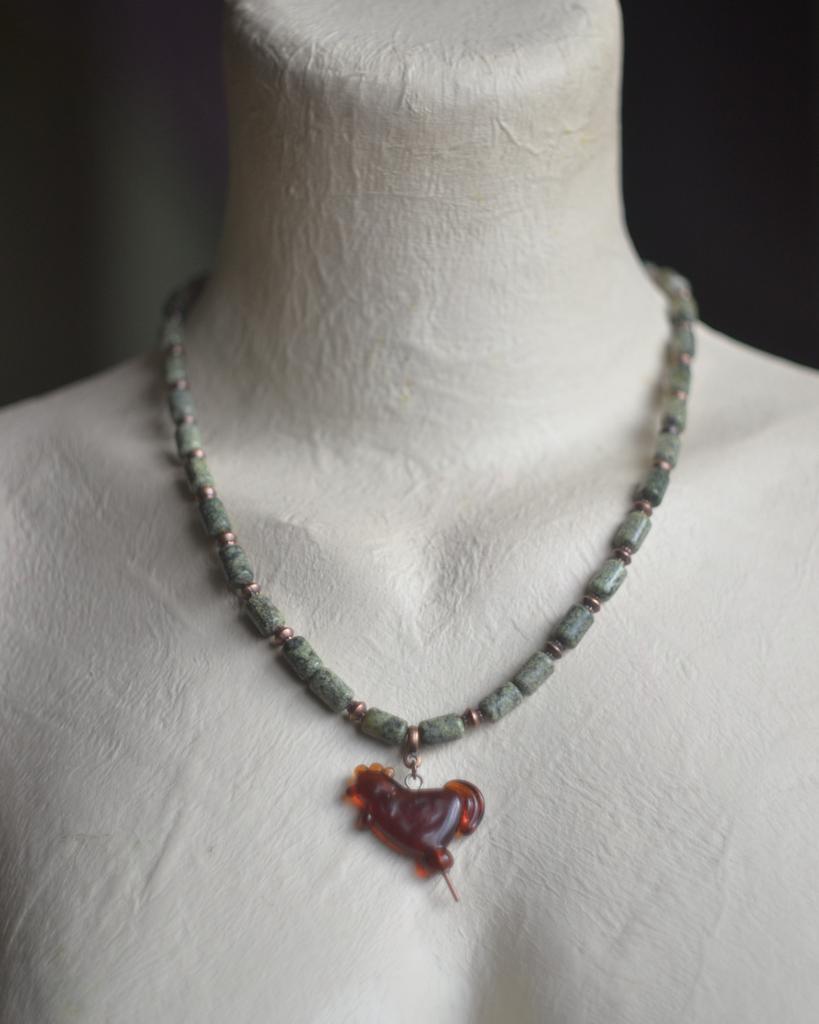 Колье "Карамельный петушок "