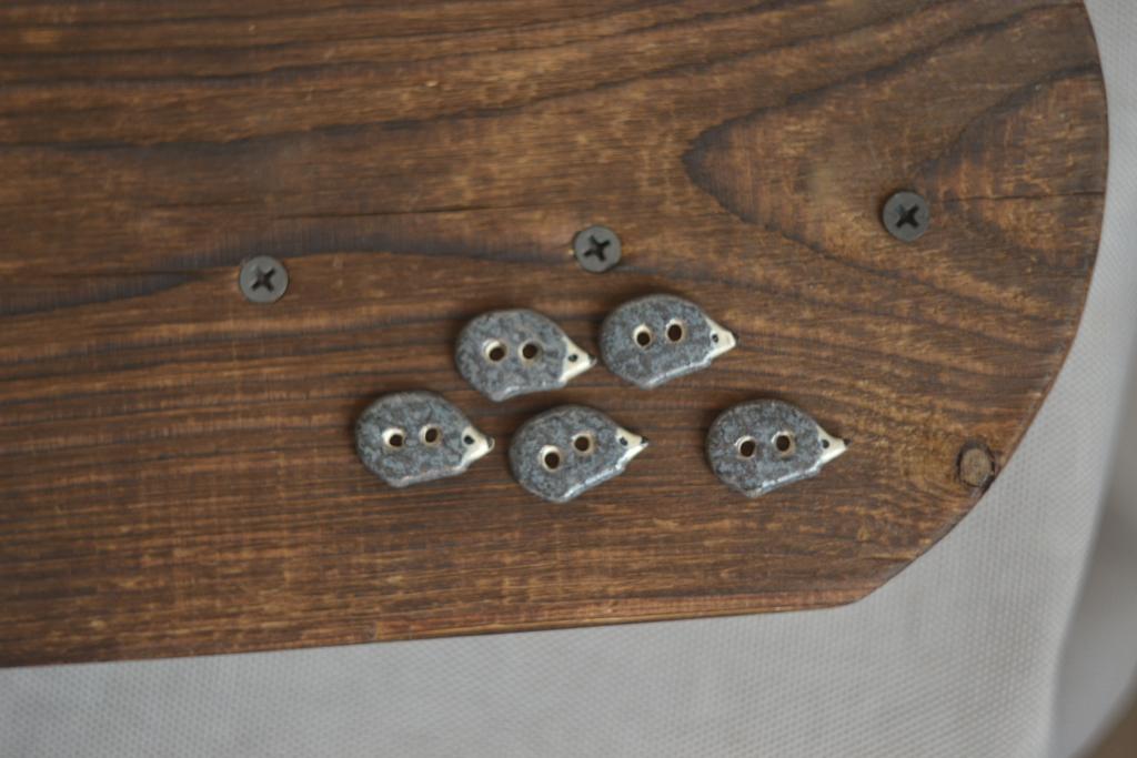 Керамическая пуговица "ёж"