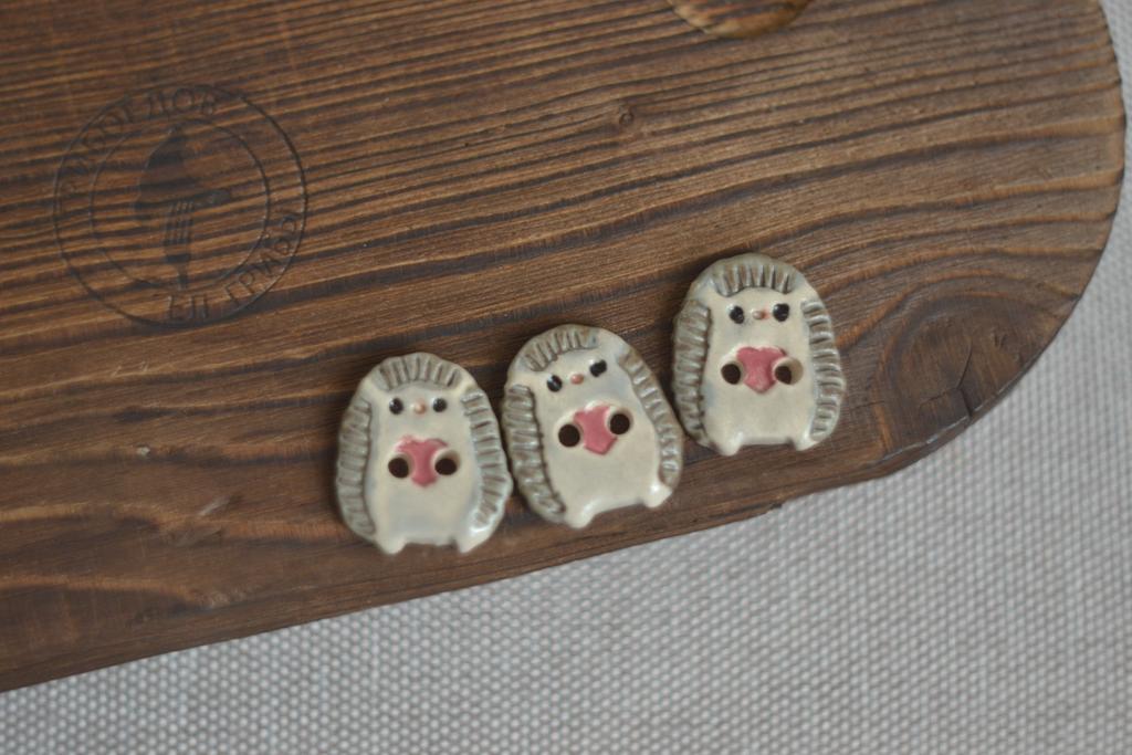 Керамическая пуговица "ёж"