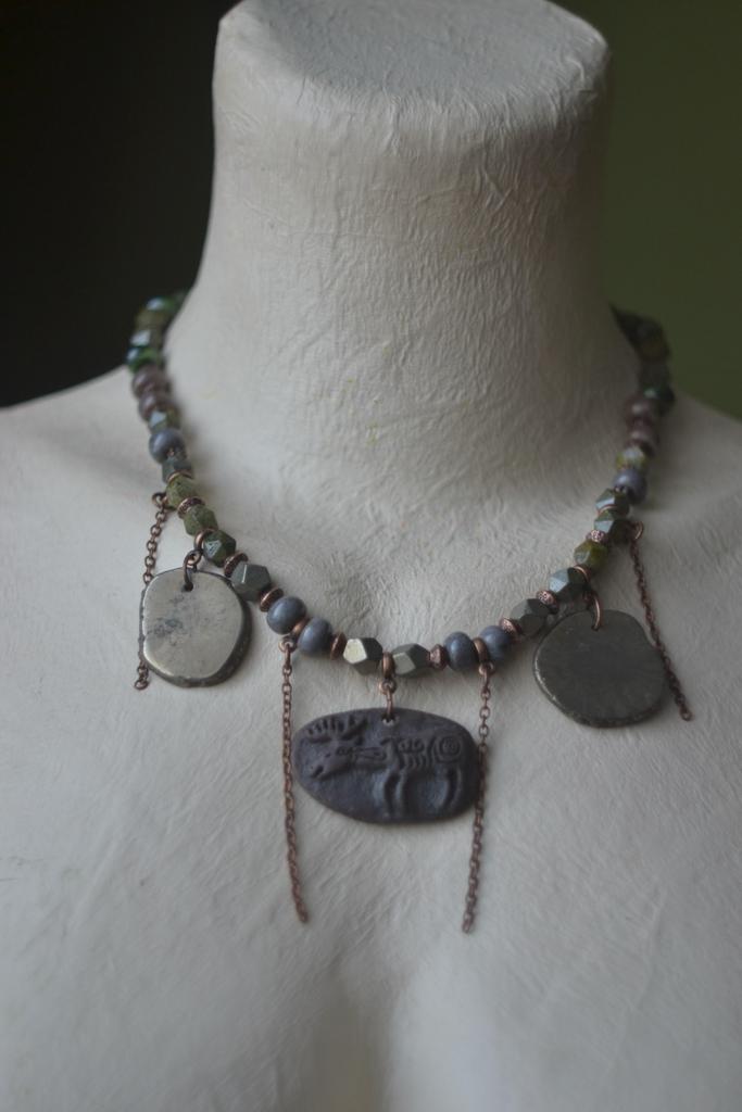 Колье    "Озёра"