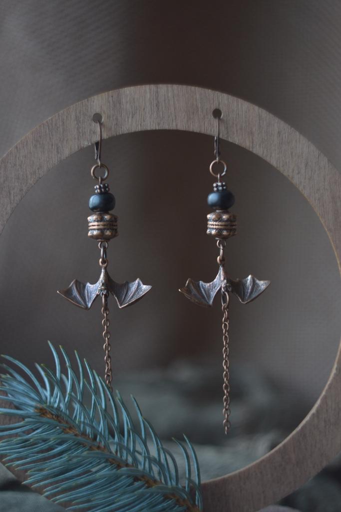 Серьги "летучая мышь"