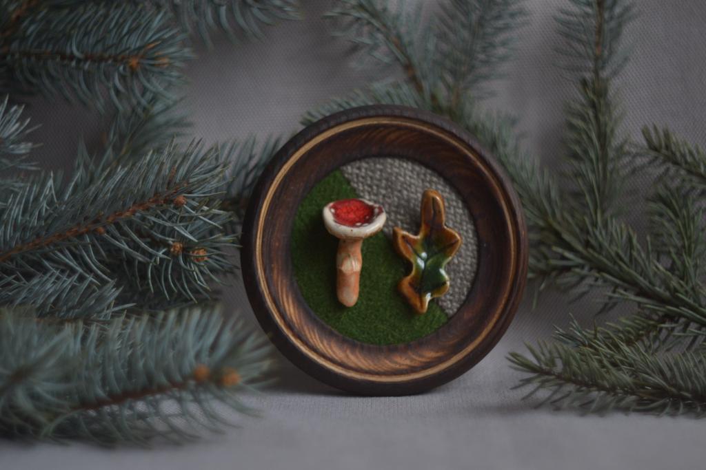 Панно на стену маленькое "Мухомор и лист "