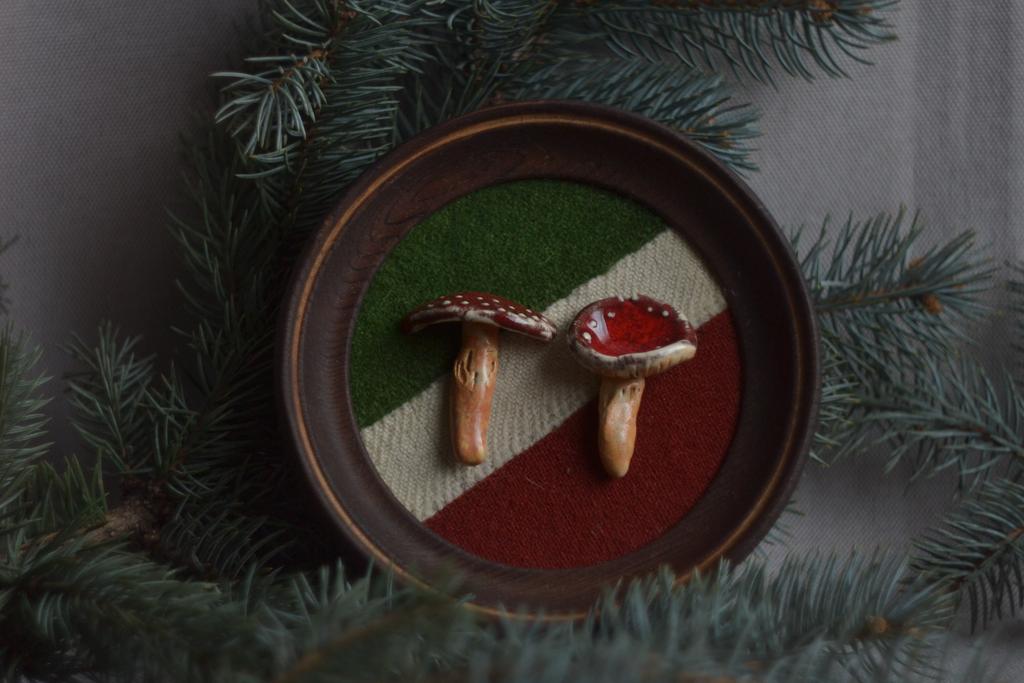 Панно на стену среднее "мухоморы"