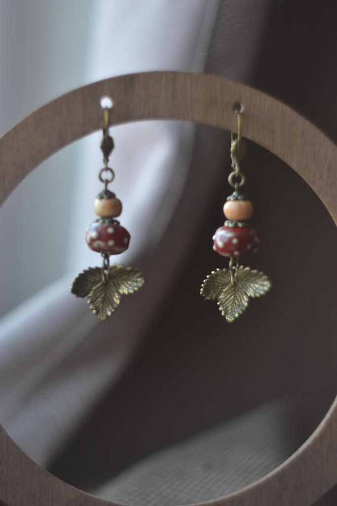 Серьги "земляника "