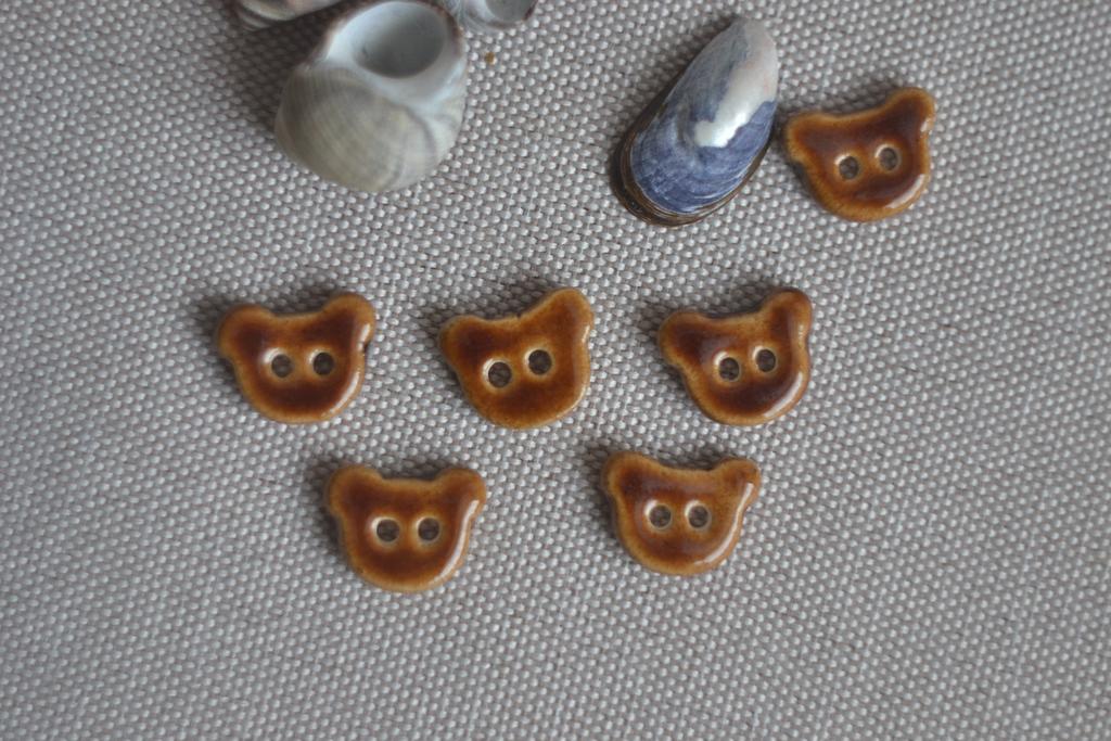 Керамическая пуговица "Рыжий мишка"