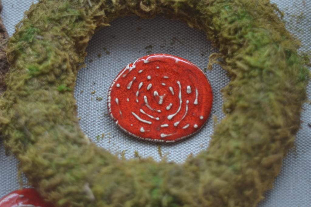 Брошь "Большая мухоморна шляпка "