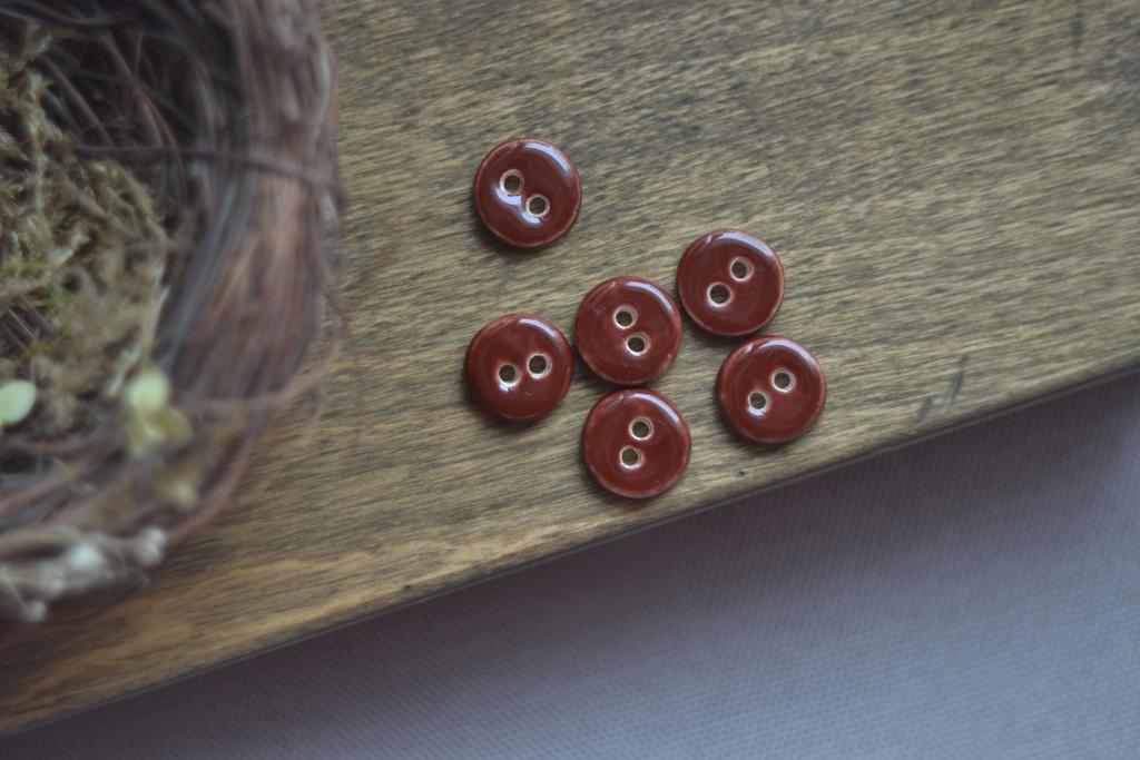 Базовая керамическая пуговица  1,7 см  "Венге"