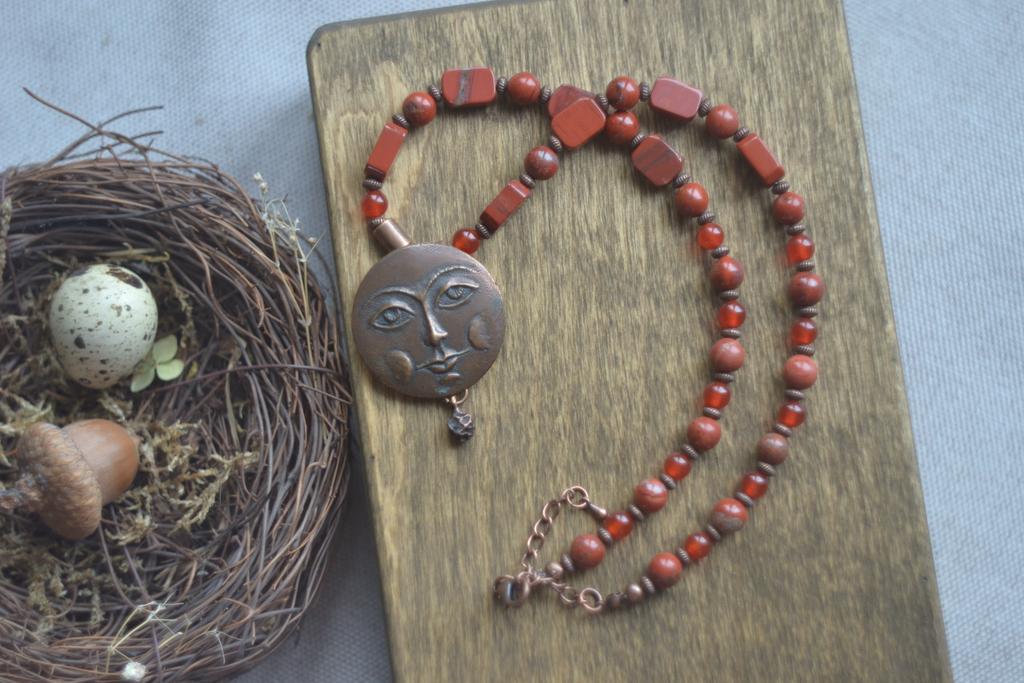 Колье  "март"