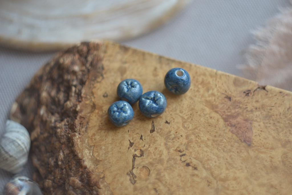 Керамическая бусина 1,2 см  "Арония"