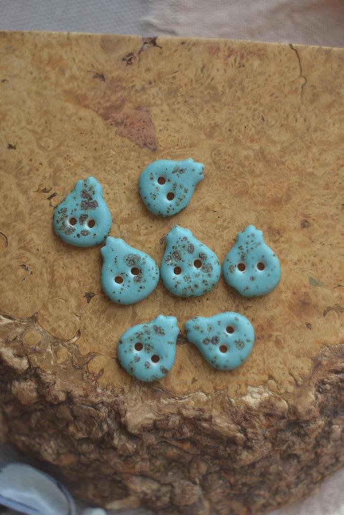 Керамическая пуговица "гранат"