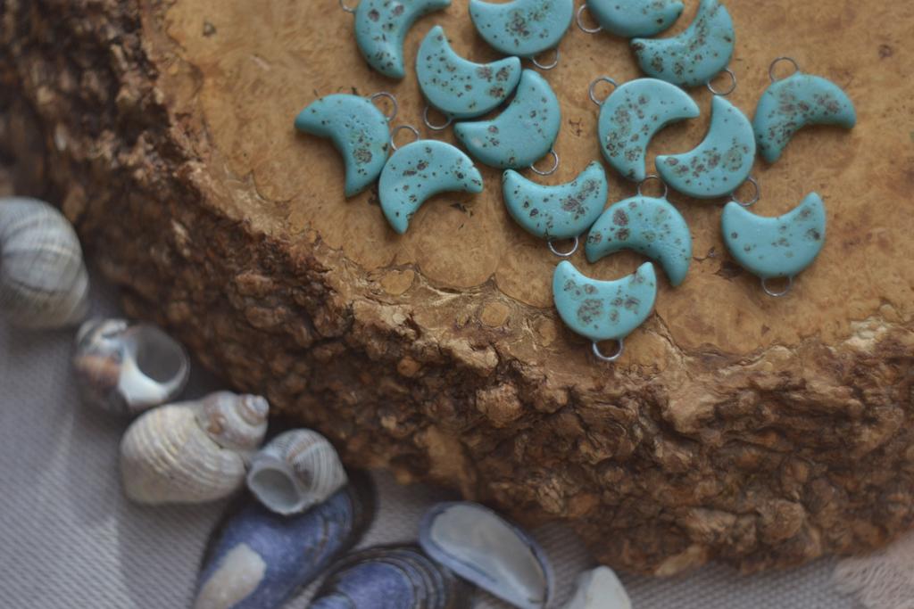 Керамический подвес "малая луна "