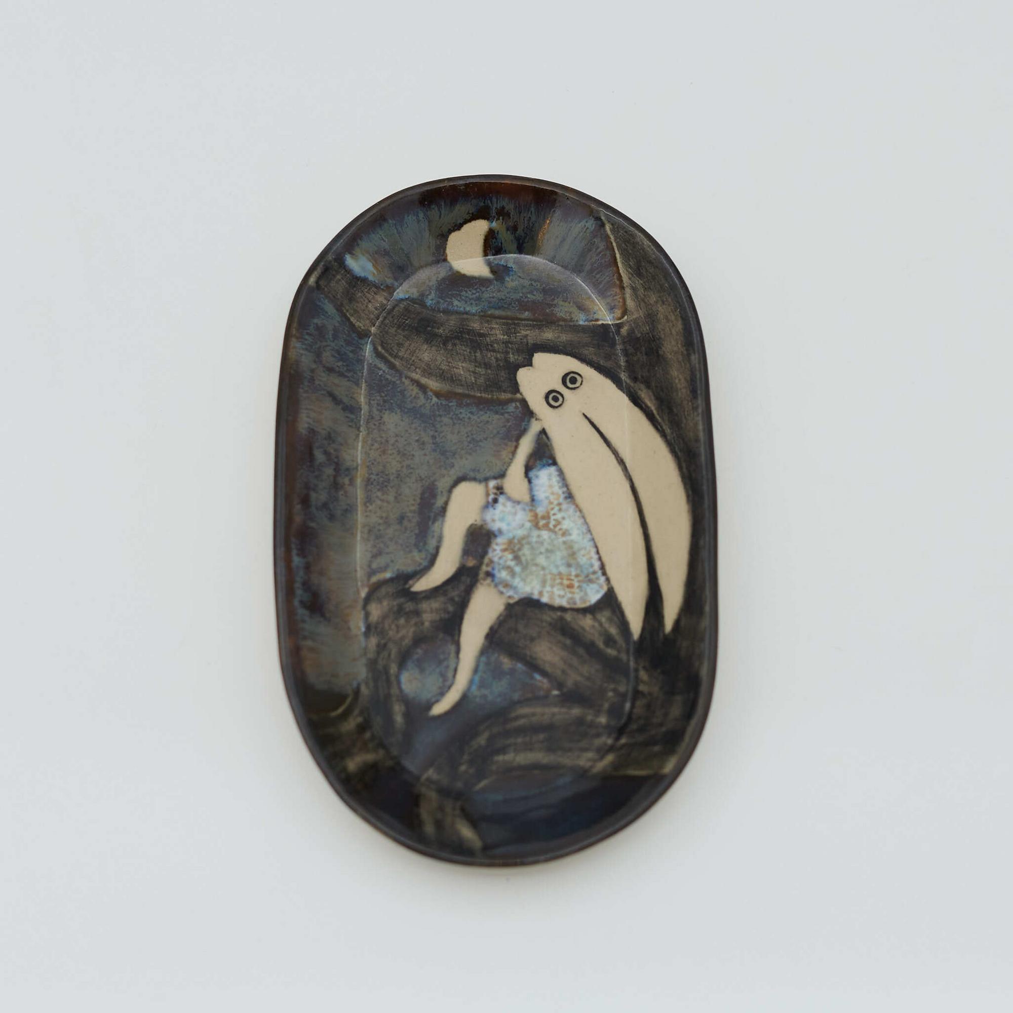 Тарелка Мечтательный зайка, малая белая