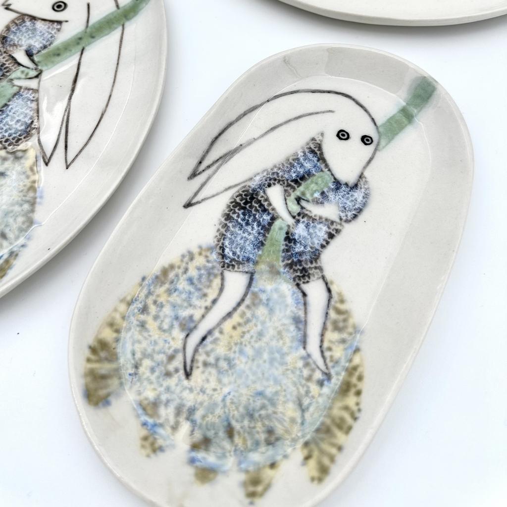 Тарелка Летние забавы, малая белая