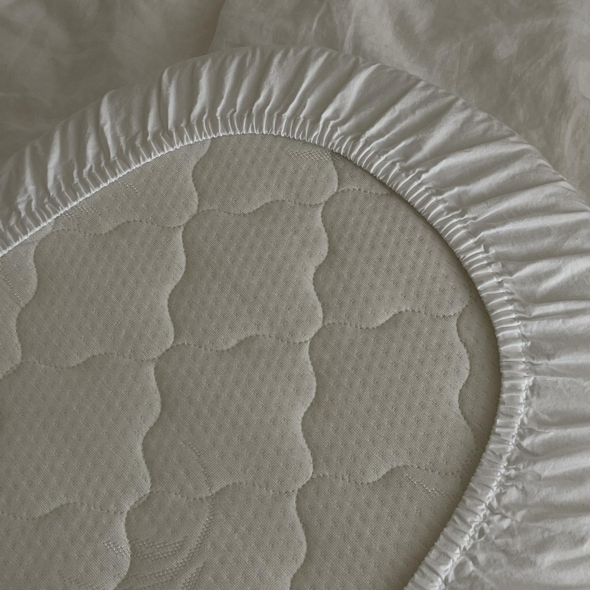 Непромокаемый наматрасник