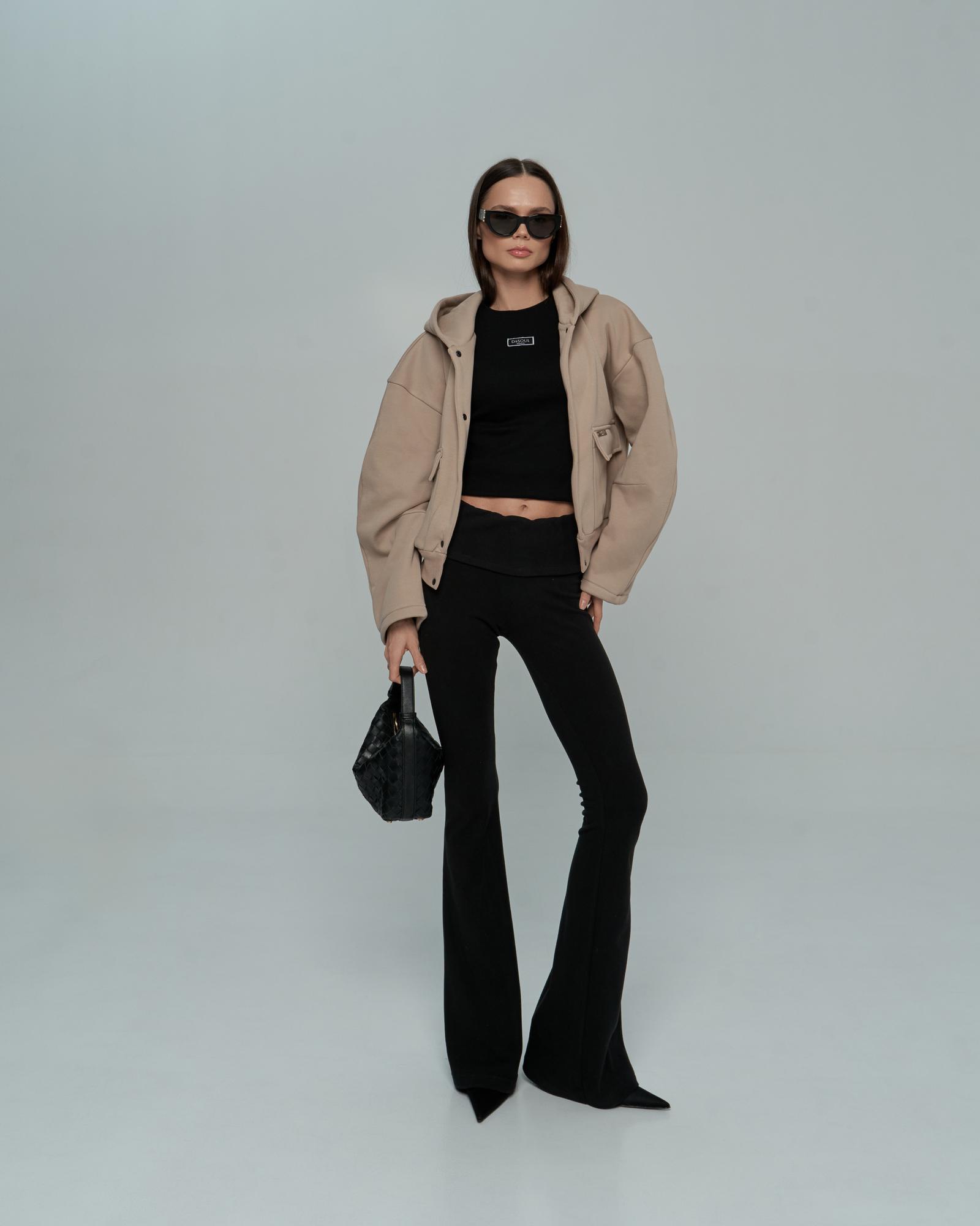 Бомбер бежевый 26