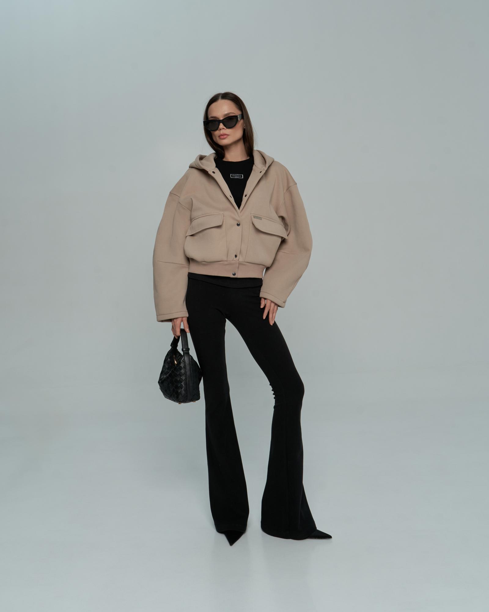 Бомбер бежевый 26