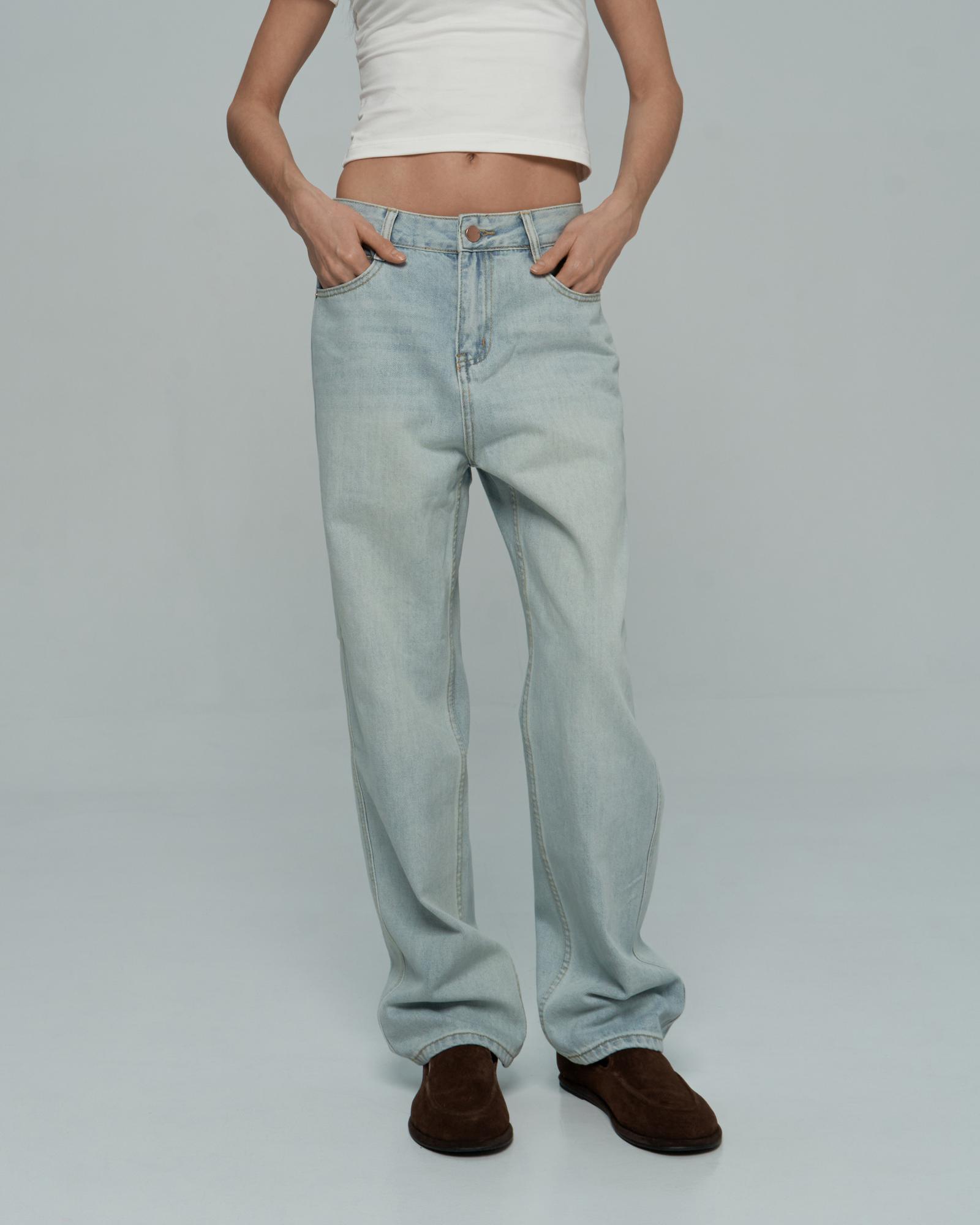 Джинсы голубые