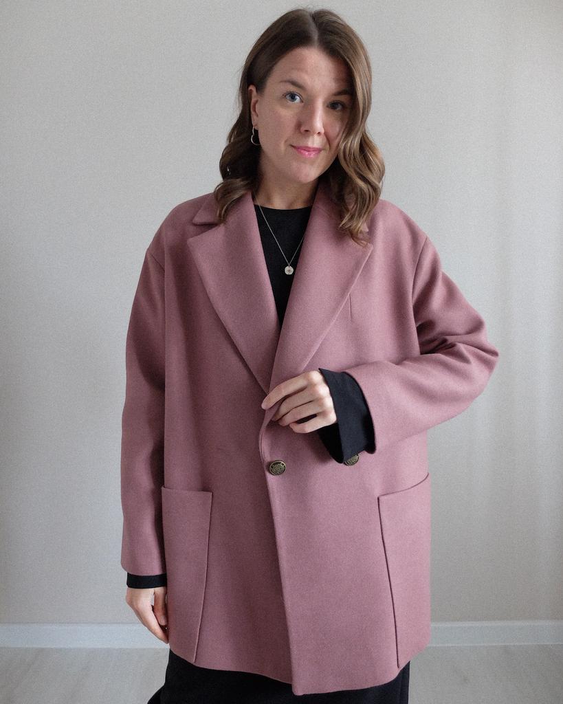 Видеопроцесс пошива пальто МАРУ