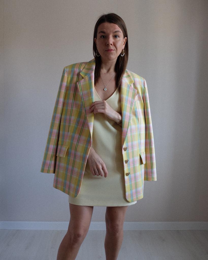 Видеопроцесс пошива жакета ДЖАНЕТ