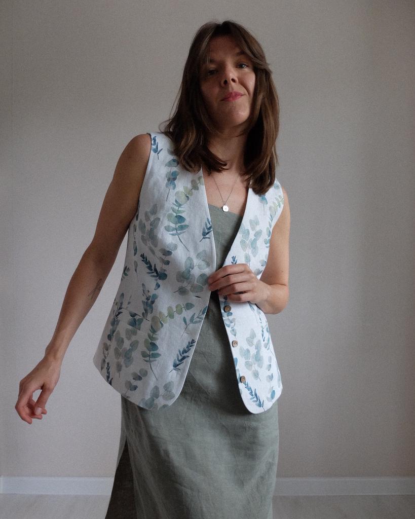 Видеопроцесс пошива жилетки  КЕЛСИ