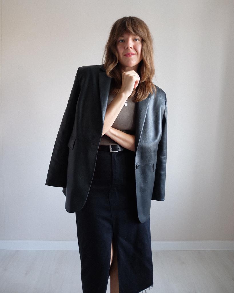 Видеопроцесс пошива жакета АШЕР