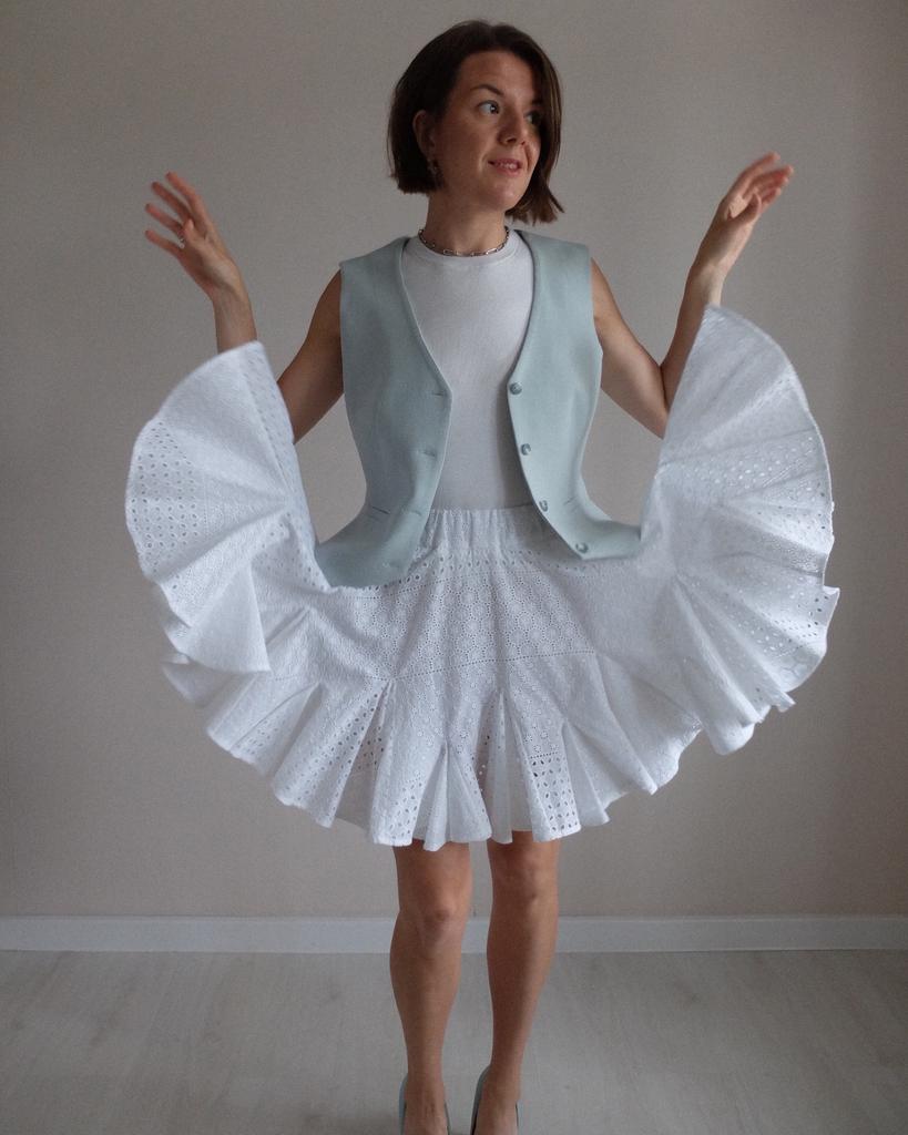 Видеопроцесс пошива юбка БЕАТА (без оверлока)