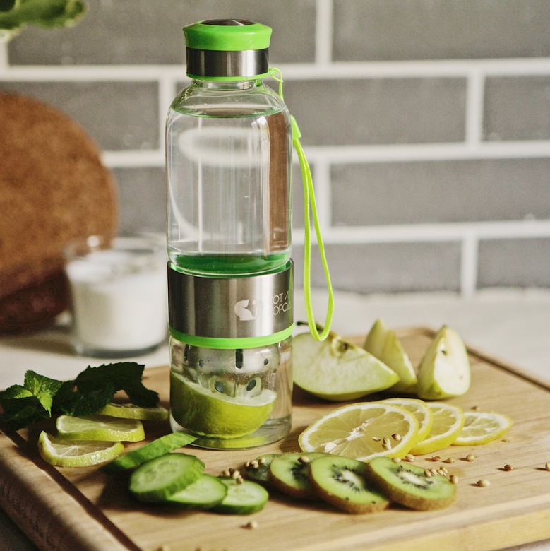 Стеклянная Бутылочка для воды. Зелёная