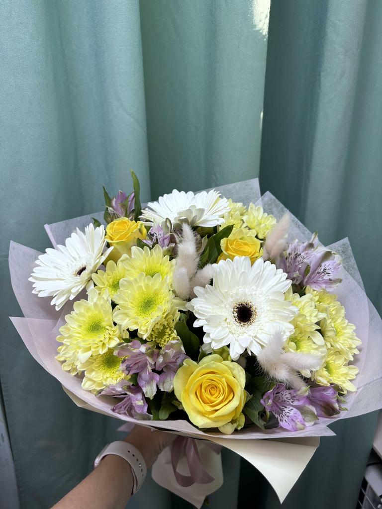 Букет цветов  Игривое настроение