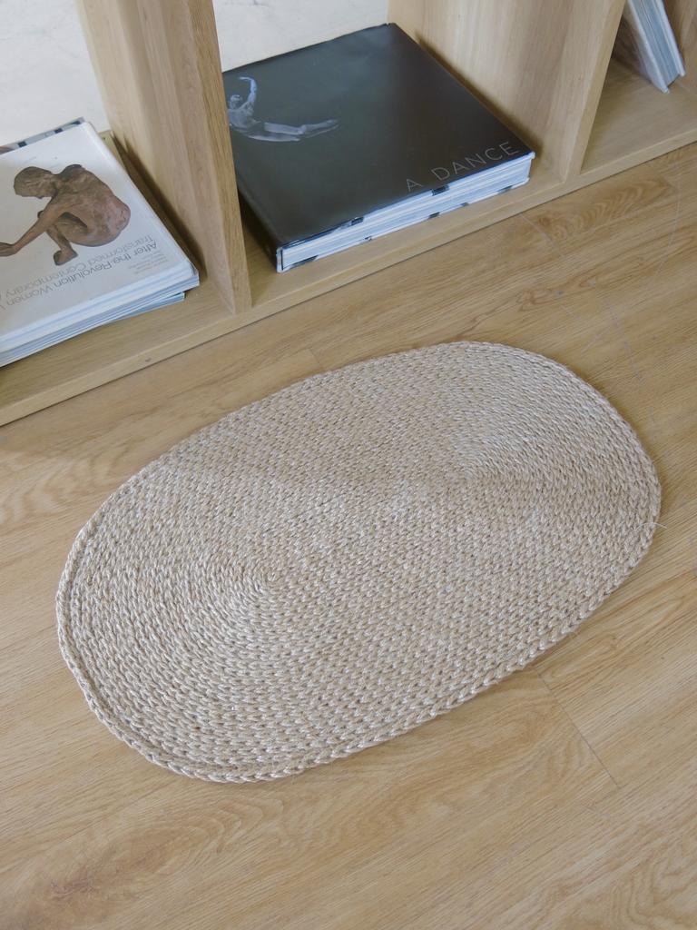 Коврик для мисочек из джута