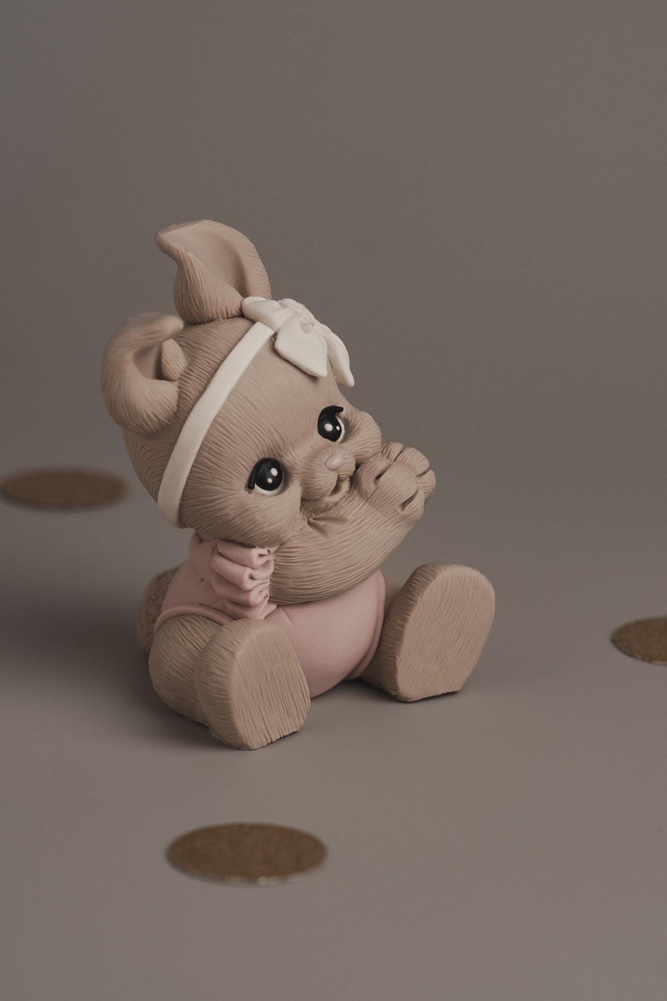 Зайка Эстелла | сидит