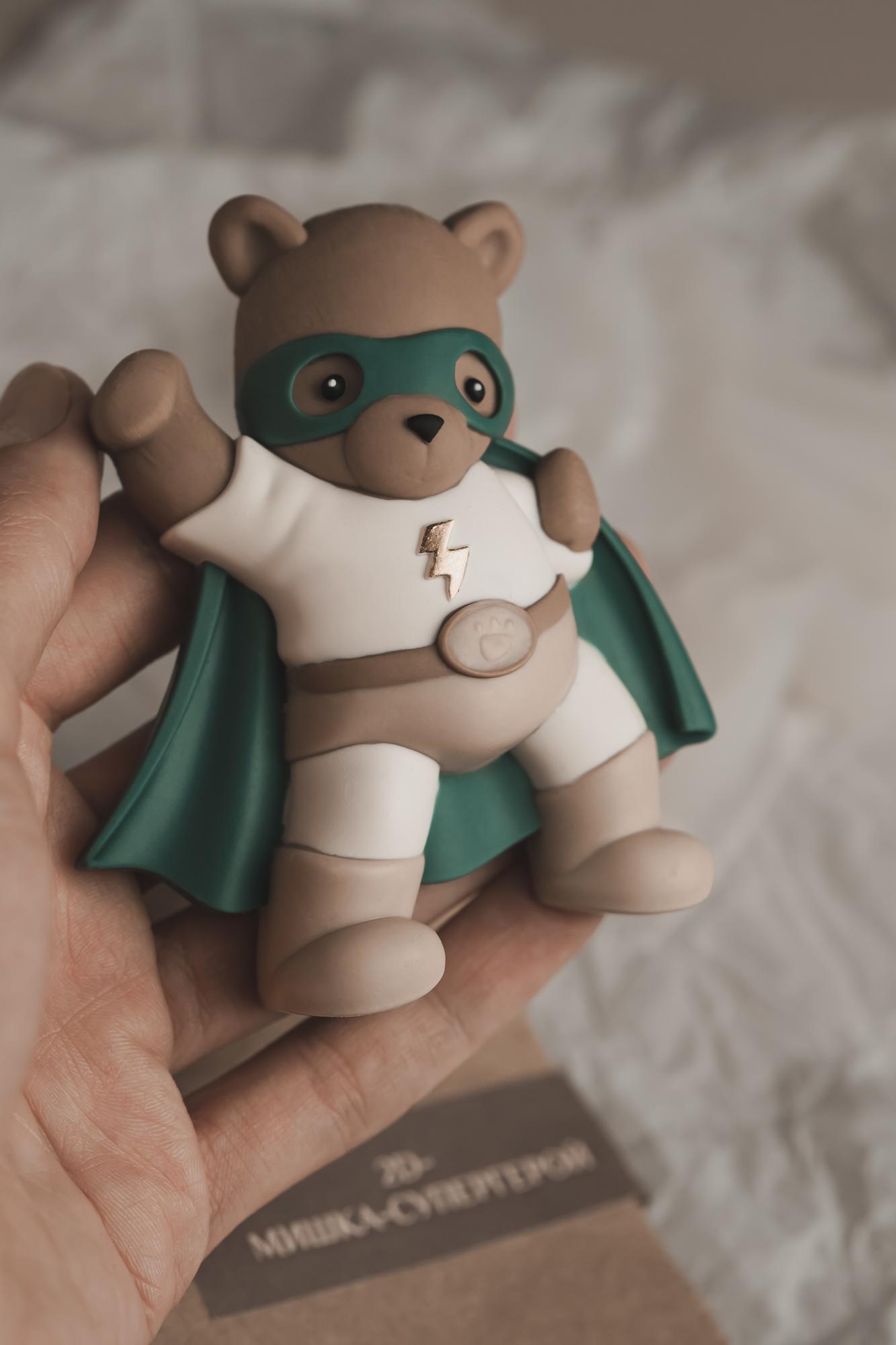 2D - Мишка супер-герой