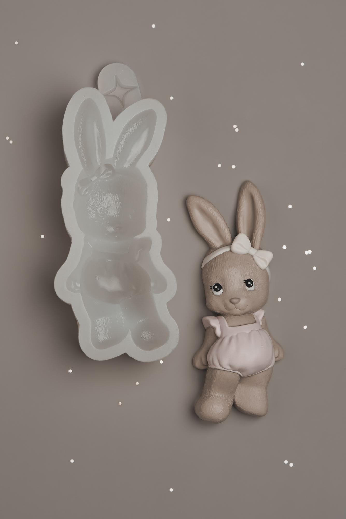 2D - Зайка-девочка в панталончиках