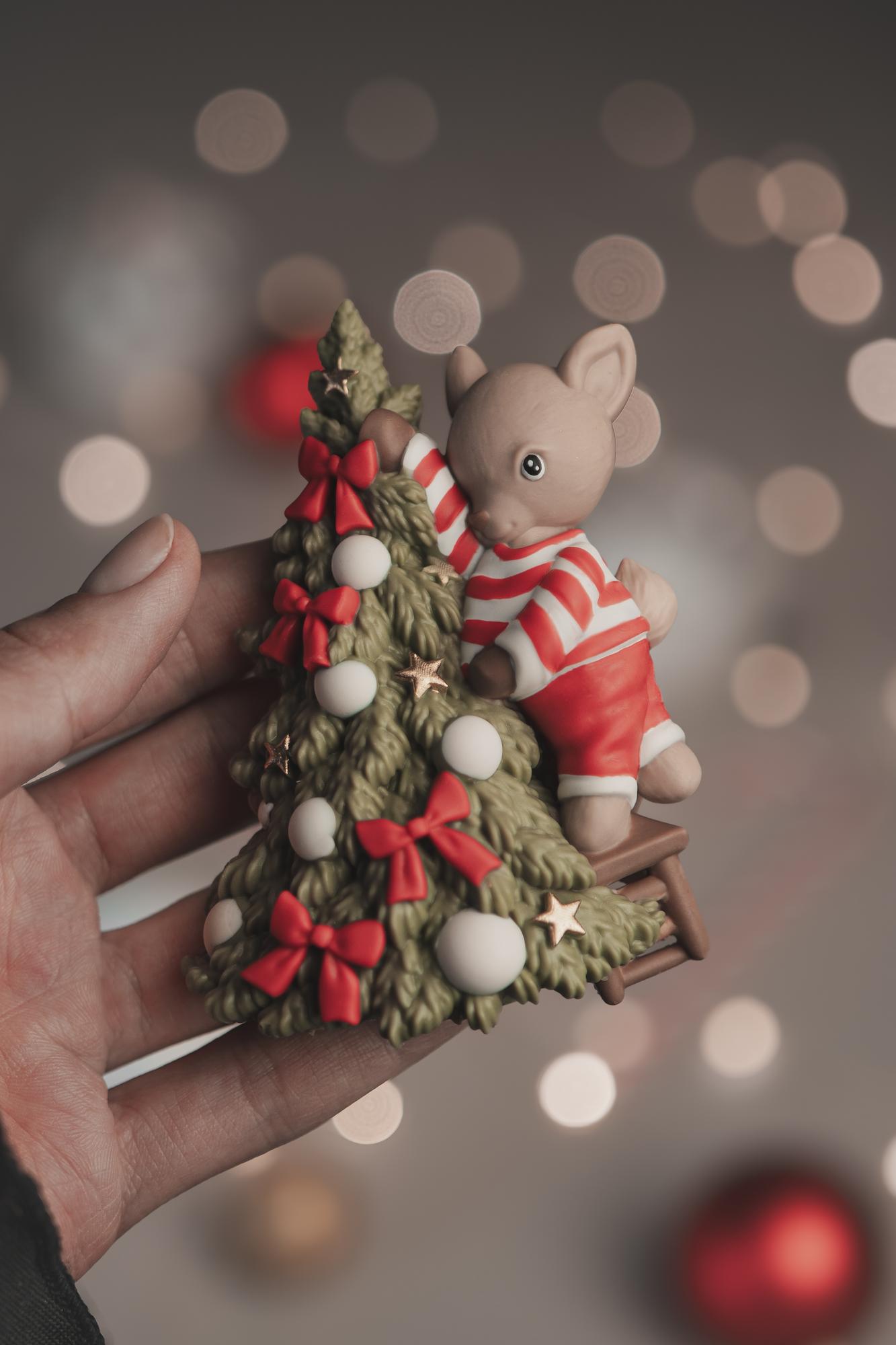 2D - Олененок с елочкой