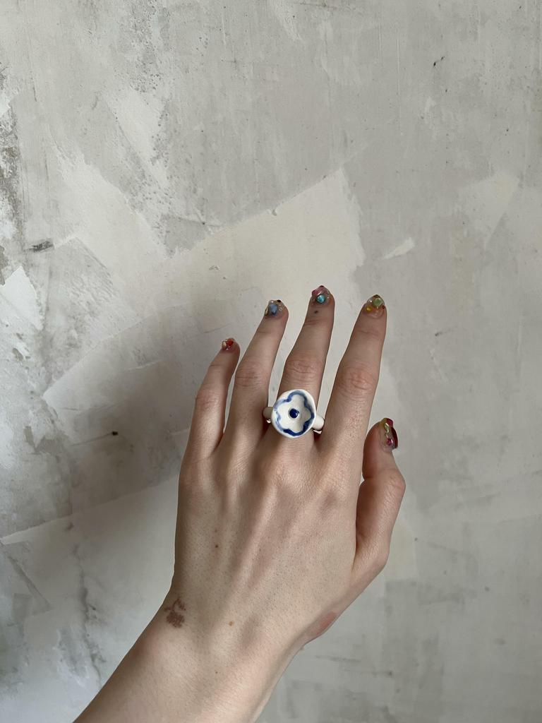 колечко керамическое  цветочек 16.9/17