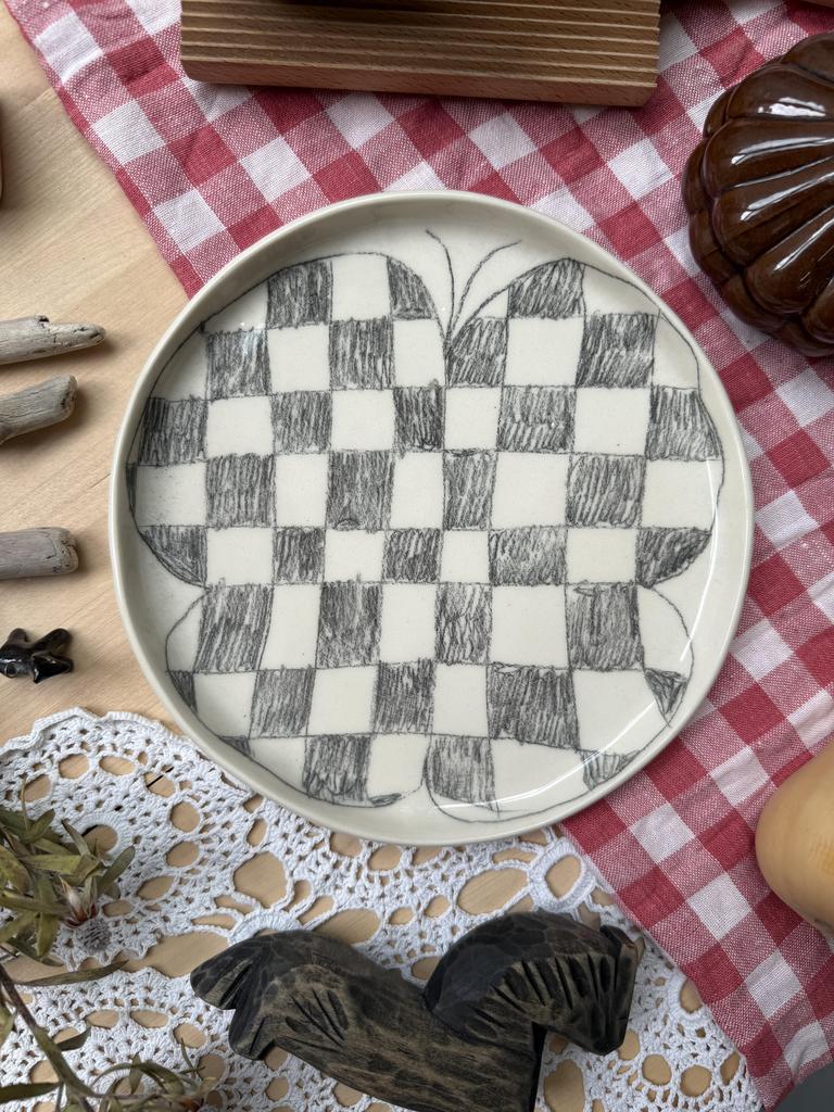 тарелка бабочка в шашку