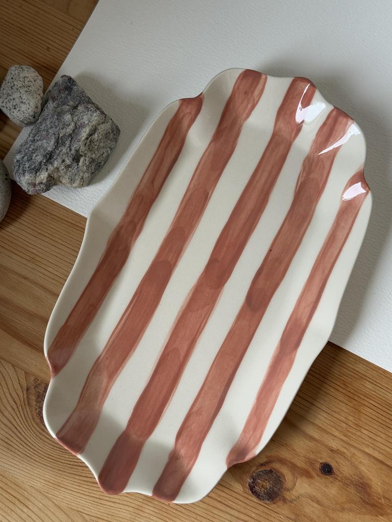 тарелочка ажурная в кирпичную полоску