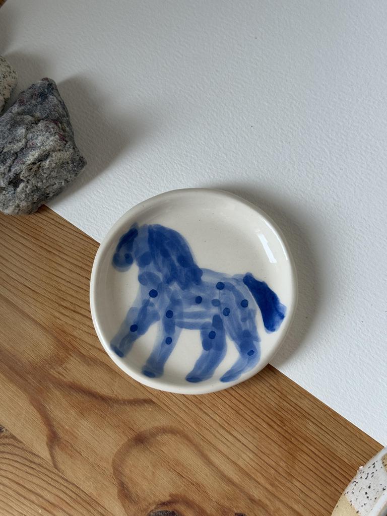 тарелочка акварельная лошадка синяя