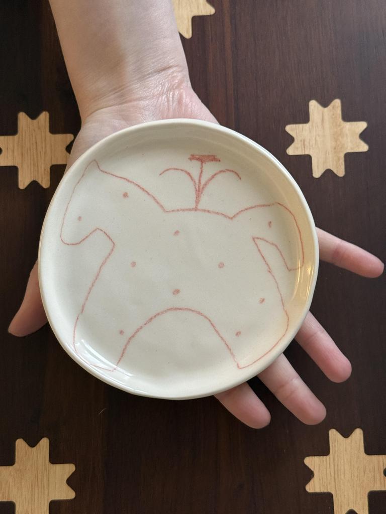 тарелочка с лошадкой