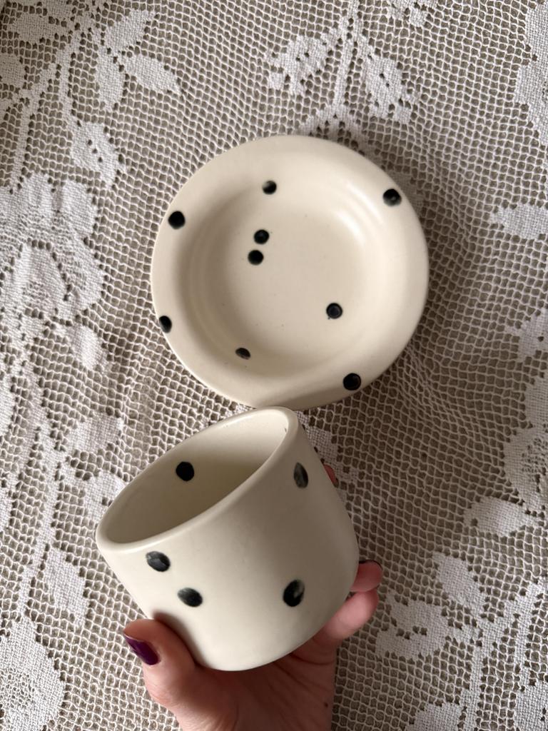 стаканчик с блюдцем в черный горошек два 190мл