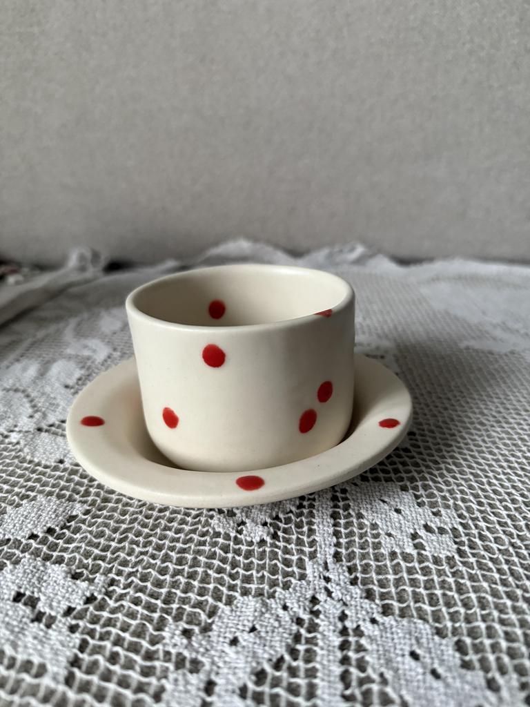 стаканчик с блюдцем в красныйгорошек  190мл