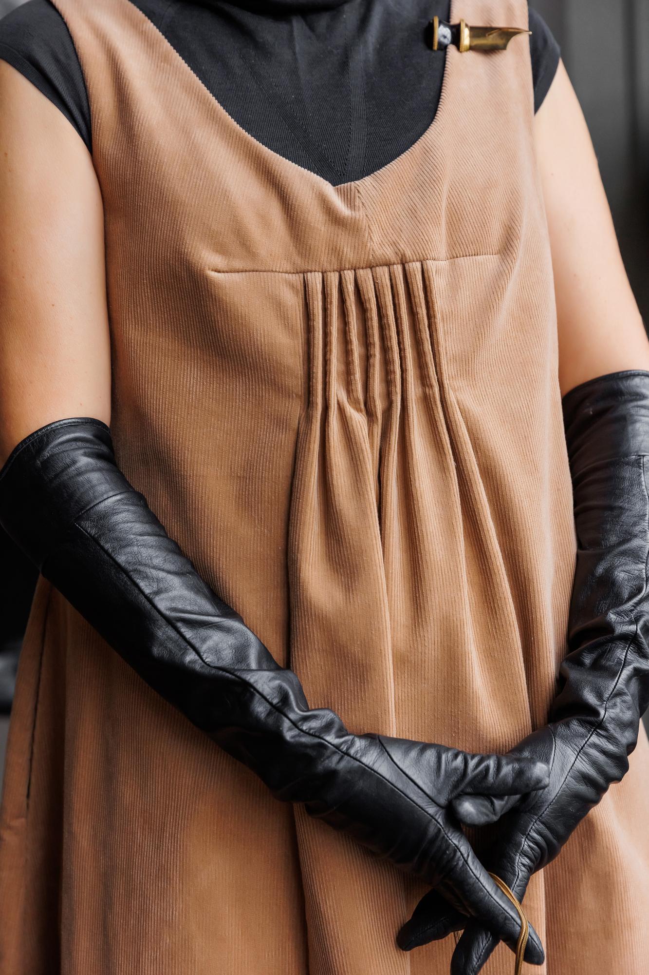 Сарафан по мотивам картины Дюрера бежевый