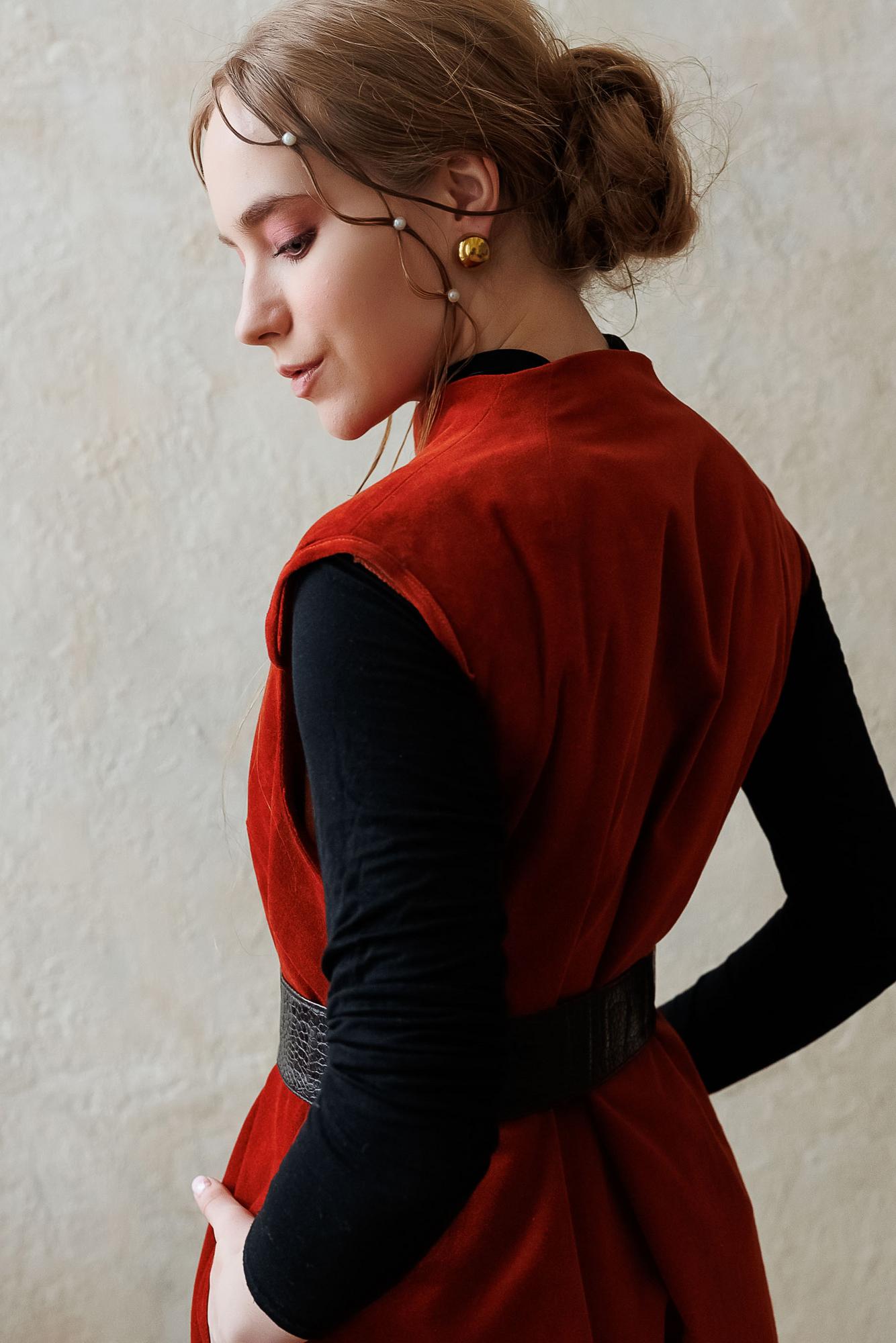 Жакет удлиненный в стиле "тюдоровский минимализм"